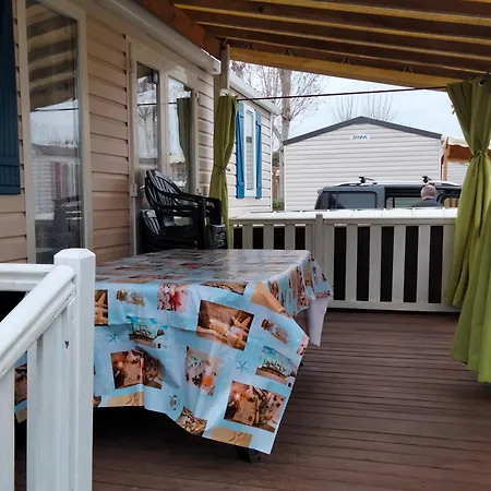 Les Sables Du Midi Hotel *